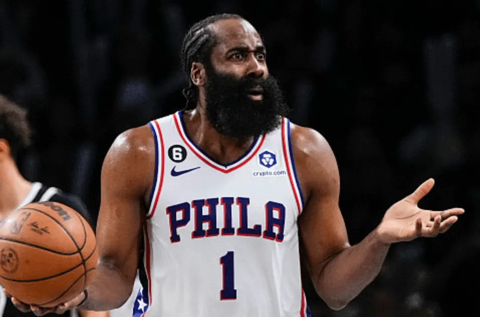 里尔转会期防线松动德布劳内在澳大利亚队比赛中比分优势明显，这操作让人直呼：哈登在C9比赛中大比分领先