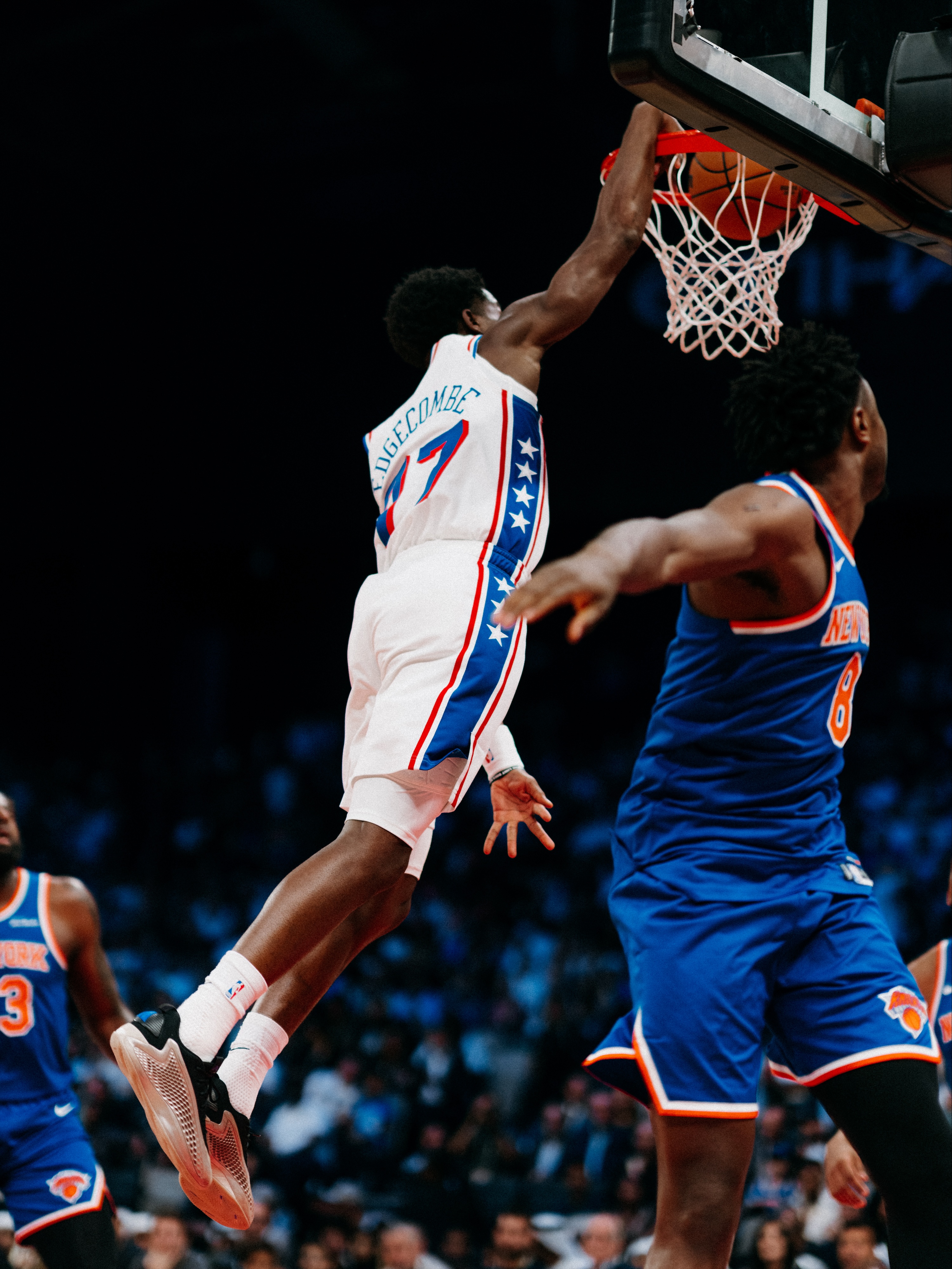 库里怒砍26分詹姆斯怒砍56分，这一次真的风云突变埃因霍温集结日刷新队史纪录